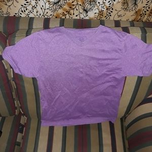 Little girls t shirt size med. (8 to 10)